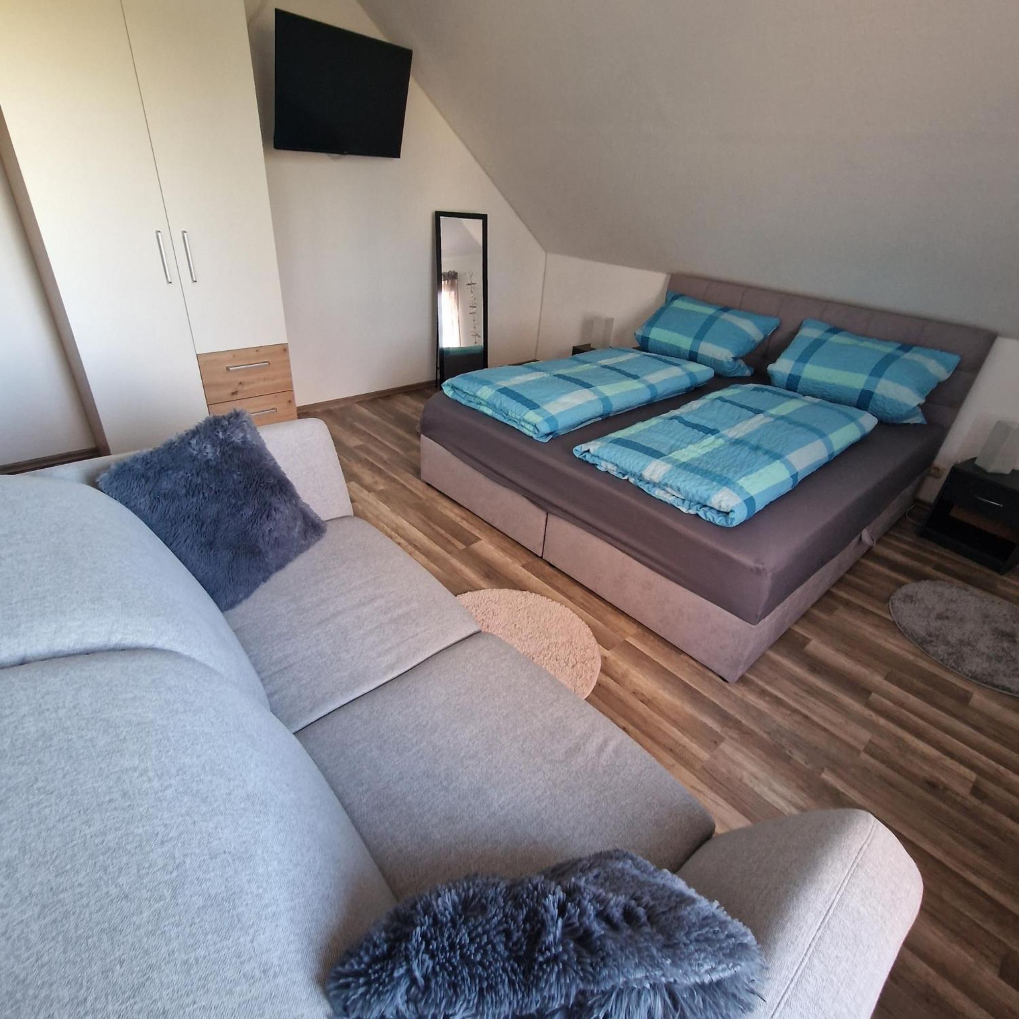 Fraenkisch Wohnen Bei Mela Apartment Litzendorf Bagian luar foto